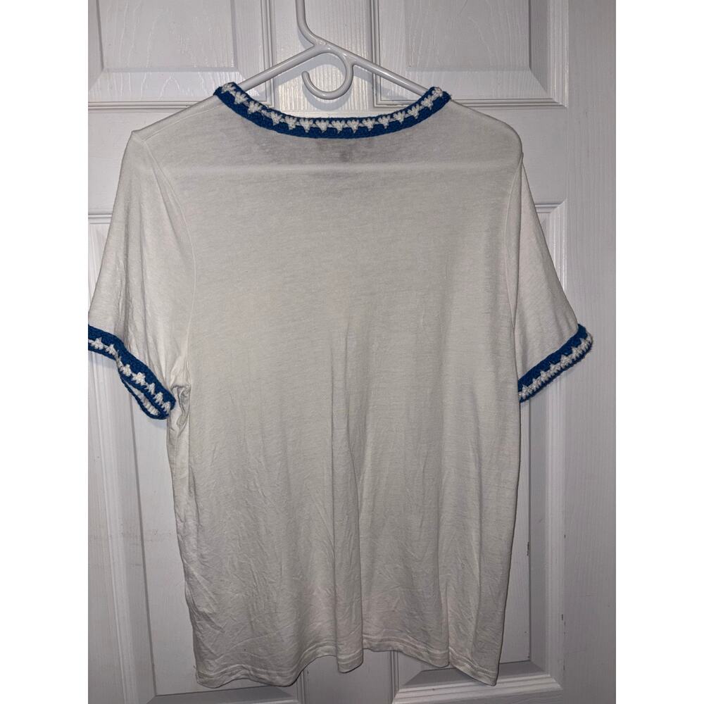 Joseph A women’s XL white tshirt blue crochet accent hem